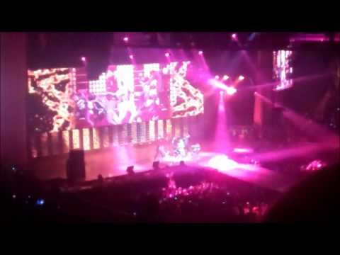 [SMTOWN NYC 2011] BoA - Eat You Up