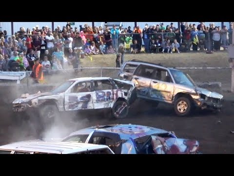 Demolition Derby Heat #3 Topsham Fair 2017