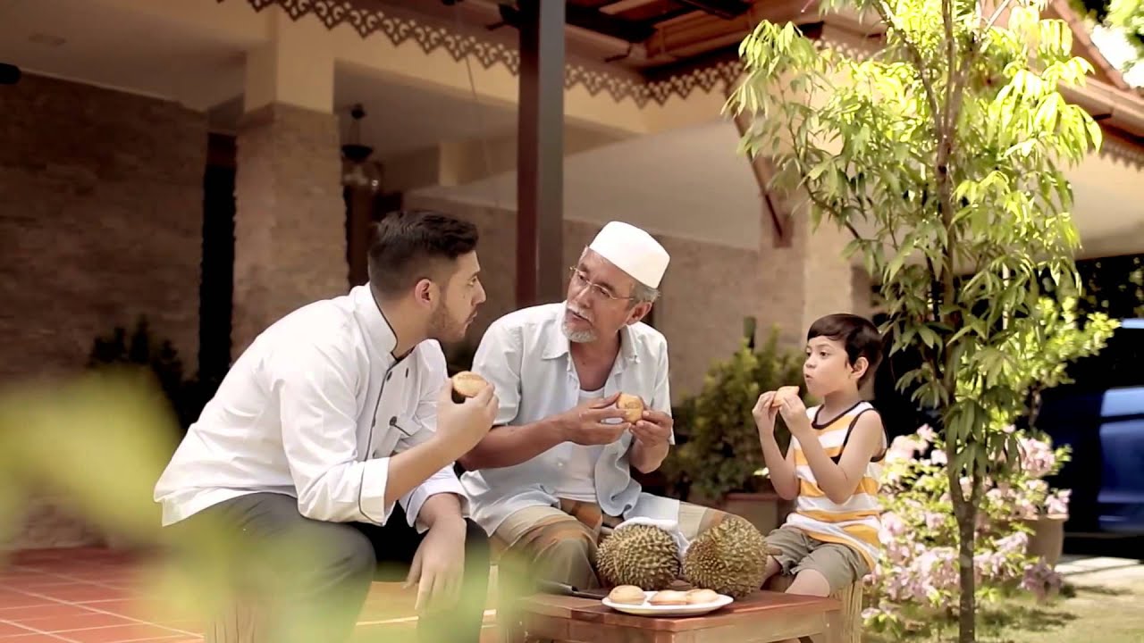 Nestlé Ais Krim Goreng TVC