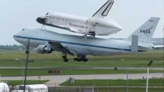 preview picture of video 'Space Shuttle Endeavour Landing -Ellington Field (Houston) (HD)'