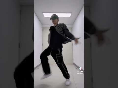 [TIKTOK] 220918 | Ssaebbing encore to commemorate Seoul con that ended safely❤️🕺#JAY #Ssaebbing