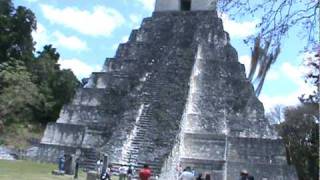 preview picture of video 'Plaza Mayor TIKAL'
