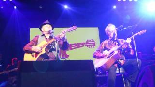 The Monkees Sometime In The Morning Live 4-25-15 at Casino Rama Orillia Ontario