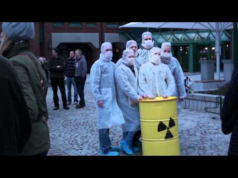 Mahnwache gegen Atomenergie in Norderstedt 21. März 2011
