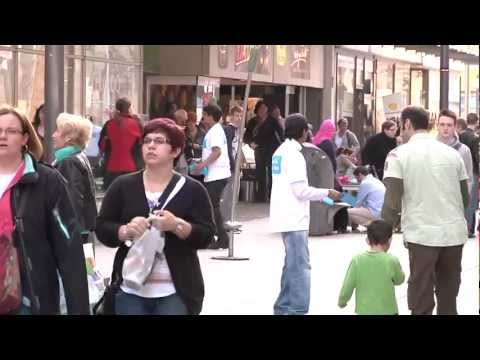 2012-04-18 Die "Muslime für Frieden" Flyer-Aktion in Koblenz