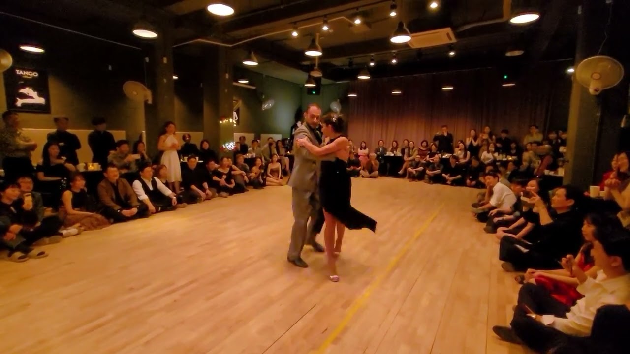 Video thumbnail for Gianpiero Galdi & Lorena Tarantino -(장삐에로 y 로레나)- 3