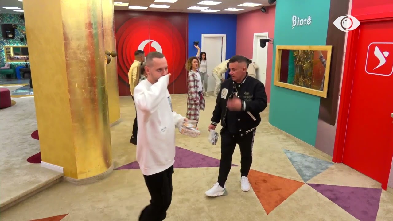 Të mbyllur në kazermë, Egla- banorëve: Unë votoj që t’i nxjerrim!