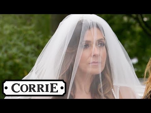 Michelle Puts Her Plan into Action | Coronation Street