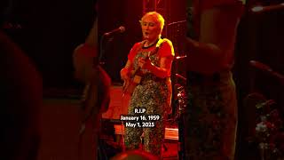 The passing of Jill Sobule is unbelievable.  Her show April 24th was so much fun.RIP #jillsobule