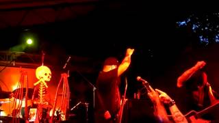 Hail to his majesty(peasants)