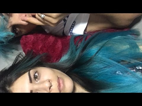 MC FIOTI ASSISTINDO SÉRIE COM MC BELLA