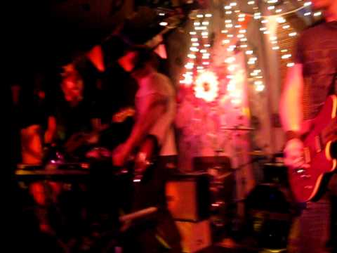 AirSpiel - I Dont Know You (Live @ The Elbow Rooms Leeds)