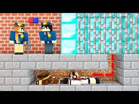 SCAPPIAMO dalla PRIGIONE PIÙ SICURA di MINECRAFT!