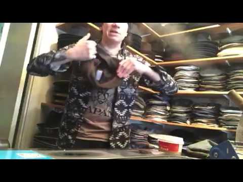 Stretch a Cap On your Knee