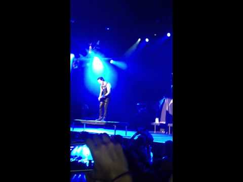 Synyster Gates - Guitar Solo (Mexico City 2014, Sports Pala