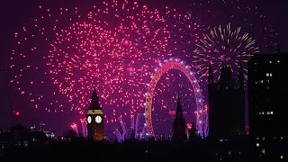 Avrupa 2026'yı havai fişek gösterileri ve kitlesel kutlamalarla karşıladı