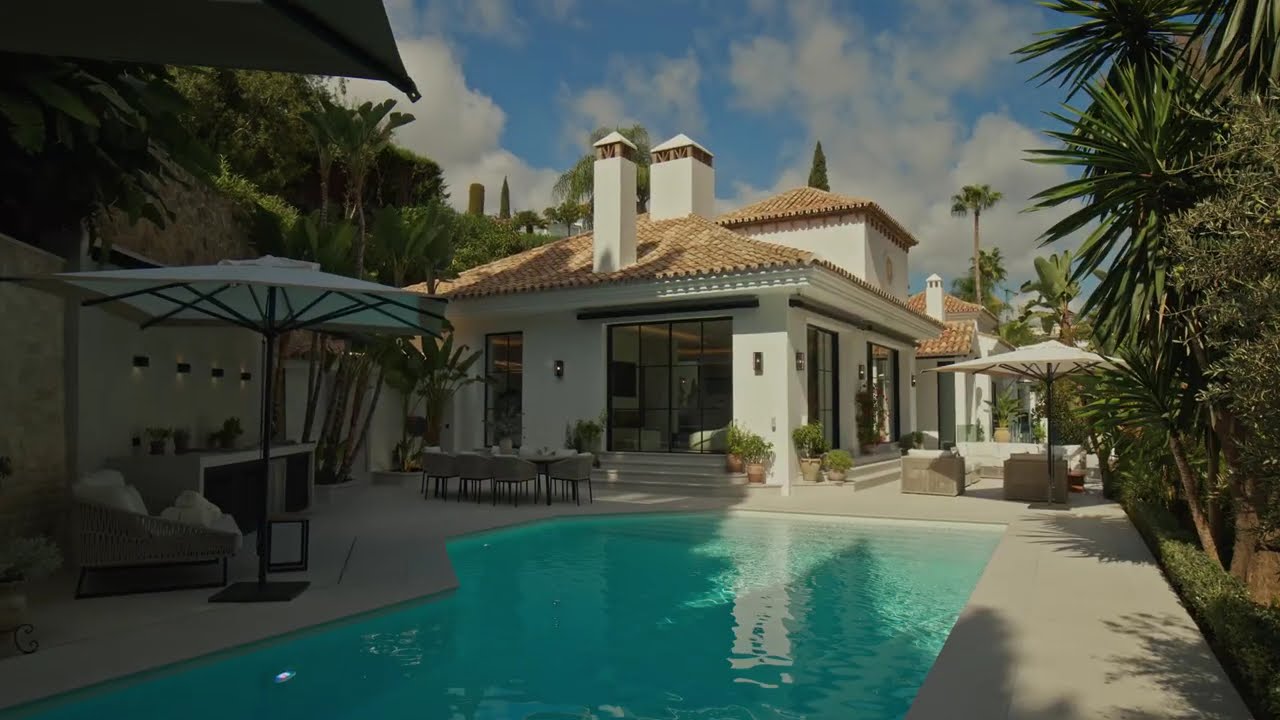Villa zum Verkauf in El Herrojo, Benahavis