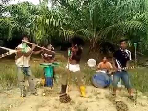 Rhoma Irama Duit Duit Semua Orang Butuh Duit, Band Gokil #Musik Buat Kita Senang Dan Galau