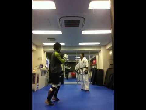 121126mon三日月蹴り