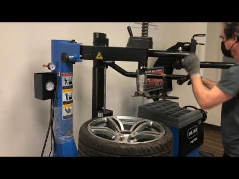 Tire Changer | 215/35/R17 Tire Demounting | Low-Profile & Run-flats Tire Machine