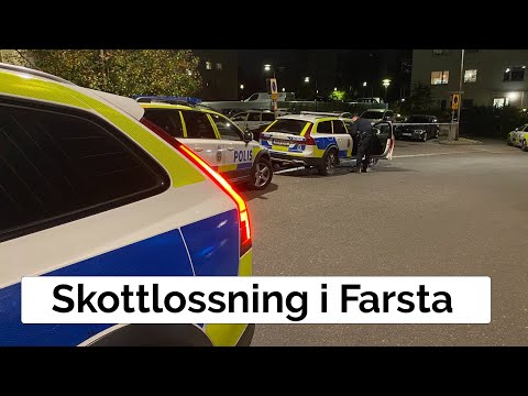 JUST NU: Man hittad med skottskador i Farsta, Stockholm