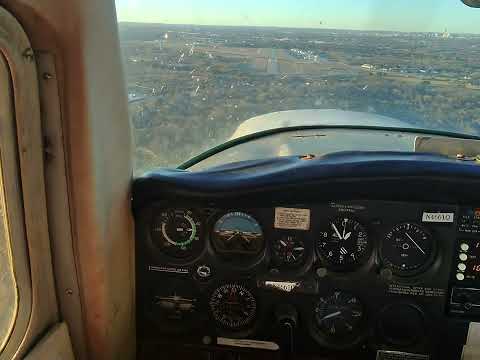 Cessna 152 Landing on Runway 32 @ Stinson Municipal Airport (KSSF)
