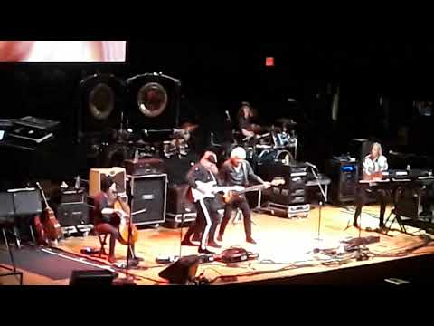 John Lodge with Jon Davison YES 6/20/19 RIDE MY SEESAW live WESTCHESTER COUNTY CENTER NEW YORK