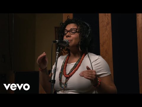 Gabriel Teodros - Quantum Entanglement (feat. Mikaela Romero)