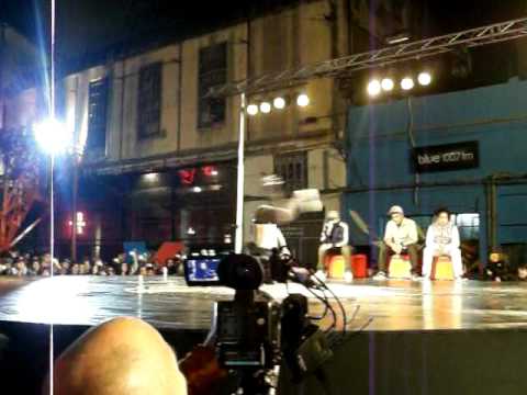Red Bull BC One Cypher Bs As Argentina 2012 (Bboy Johny Breaker vs Bboy Neke )