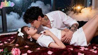 Après une nuit avec PDG,elle fuit; le lendemain, elle découvrit qu'il était son boss.Plus d'échappée