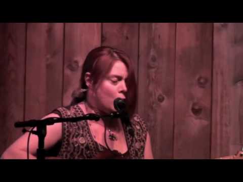 Carolyn Wonderland : My mind is on vacation