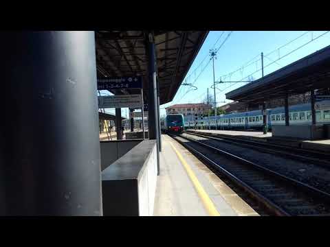 Treno regionale veloce Trieste centrale -Venezia santa Lucia