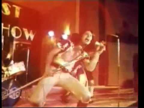▶ AC DC (with Dave Evans) - Can I Sit Next To You Girl (1973)