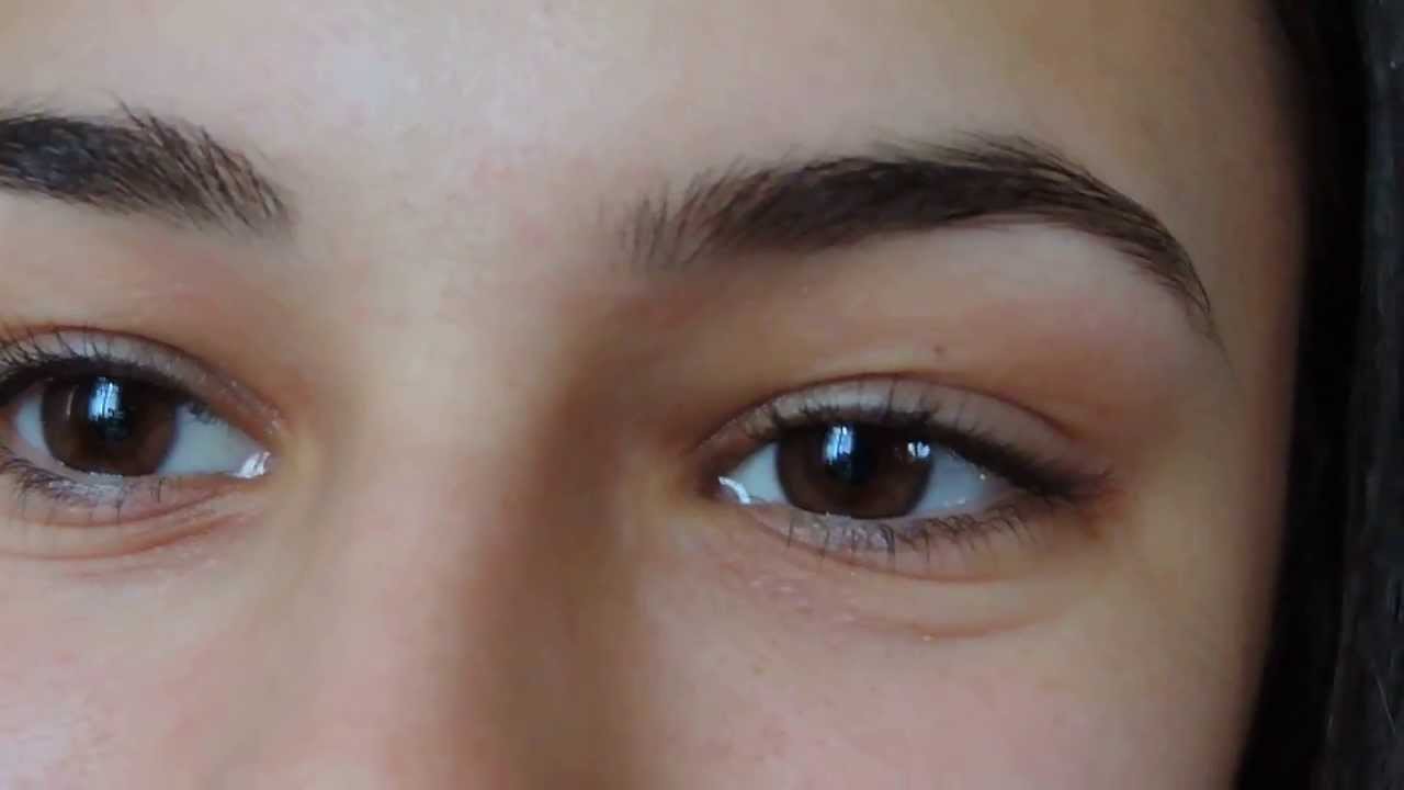 Watch Now Mettere e rimuovere lenti a contatto (anche con unghie lunghe) Mettere e rimuovere lenti a contatto (anche con unghie lunghe)