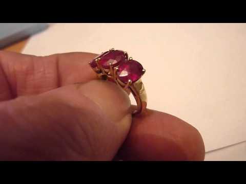 Quality Vintage 9 Carat Gold & 3 Stone Ruby Dress Ring. Size. I/J