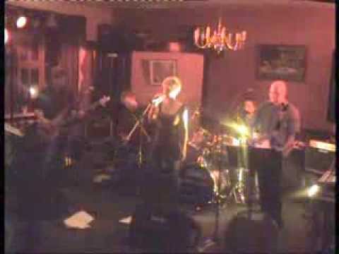 Chasing Cars cover by ginger tom & the GOcats @ Flixton Buck