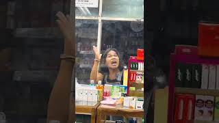 Download lagu Lg viral banci gila ngamen dikasih seribu ngga terima dan ngamuk #viral #vidioshort mp3