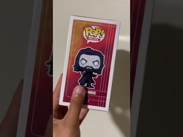 Vídeo relacionado con Funko Pop! Rocks: Rob Zombie with Bandana - Figura de Vinilo Coleccionable - Idea de Regalo - Mercancia Oficial - Juguetes para Niños y Adultos - Music Fans - Muñeco para Coleccionistas y Exposición