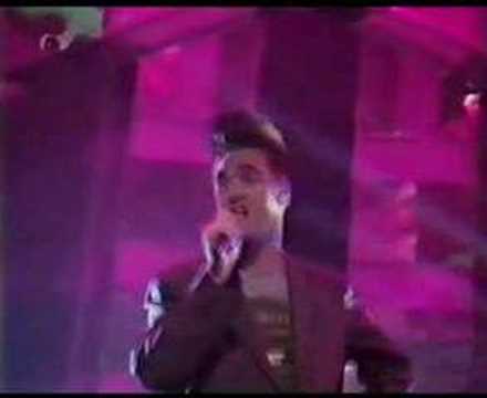 Morrissey - Everyday Is Like Sunday TOTP 1988