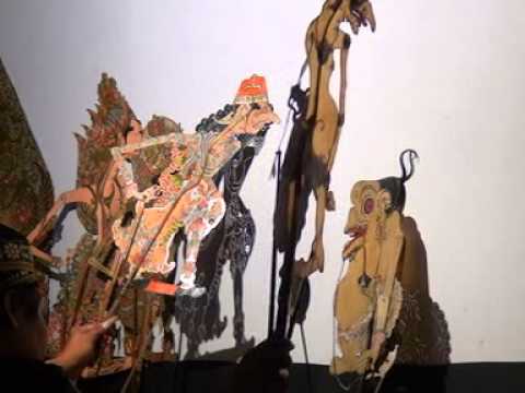 Wayang Kulit - LANGEN BUDAYA - Dalang H.Anom Rusdi Bag 4 ( Arya Production )