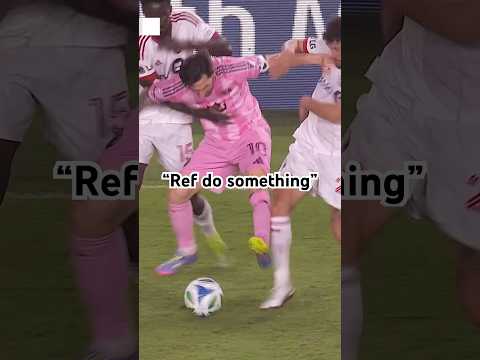 “Ref do something”😭 but it’s Messi