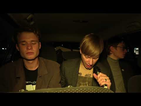 Hendrik Otremba - Automobillesung Teil 1: Kurzgeschichte "Wie wir an den Hunden vorbei mussten"