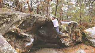 Video thumbnail de The Windmill, 8a. Fontainebleau