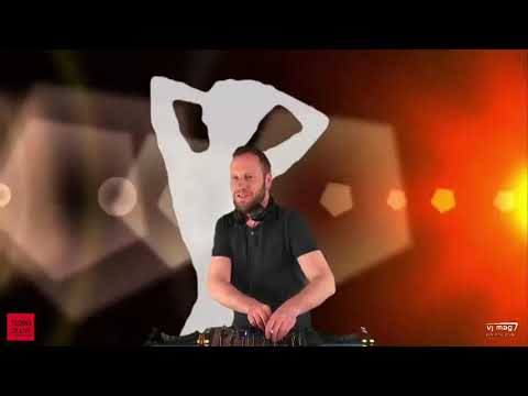 Techno CH live - DII MANES