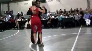 Noelia Hurtado & Carlos Espinoza en Milonga Malena Sunderland Club (2/4)