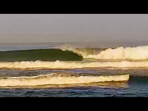 SOLID overhead surf hits the Caribbean on September 13, 2022