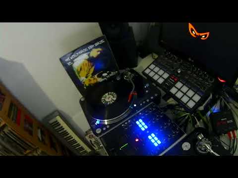 LMNO - Grin And Beart - The world Famous Beat Junkies Volume 3 - 1999