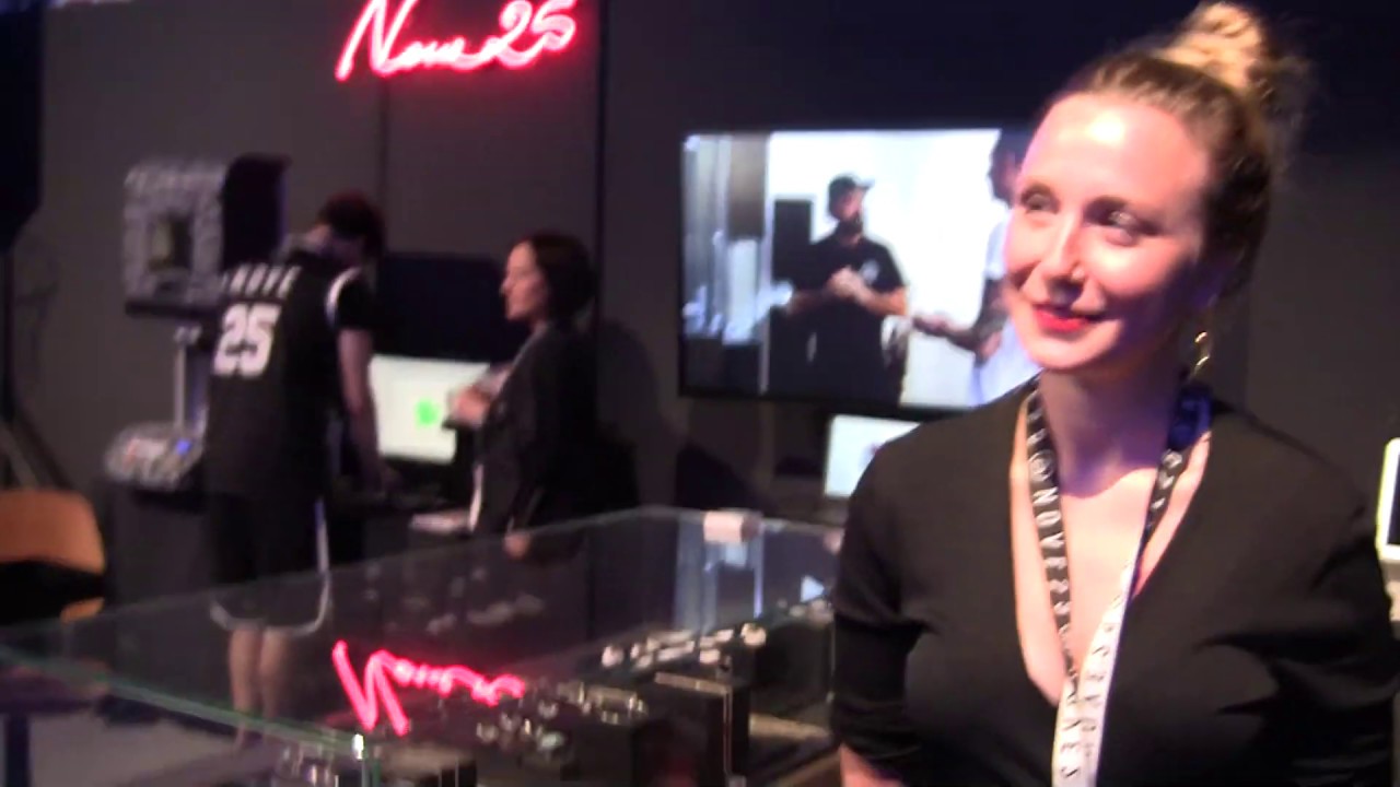 Oveviewing WHITE STREET MARKET Fashion Rebbot Via Tortona 27