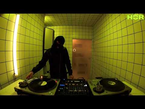 DEAD ON MONDAY - Max Durante / December 27 / 5pm-6pm