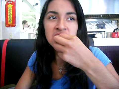 How To: Tie a Cherry Stem With Your Tongue How To: Tie a Cherry Stem With Your Tongue